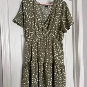 SHEIN Green Ruffled Tiered Midi Sundress